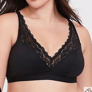 Torrid size 5 black microfiber & lace lightly padded bralette
